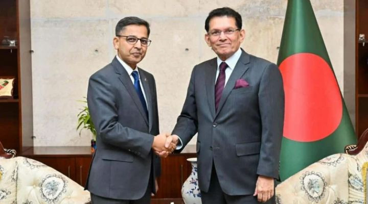 বাংলাদেশের সঙ্গে দ্বিপক্ষীয় সম্পর্ক জোরদারে আগ্রহী ভারত: হাইকমিশনার